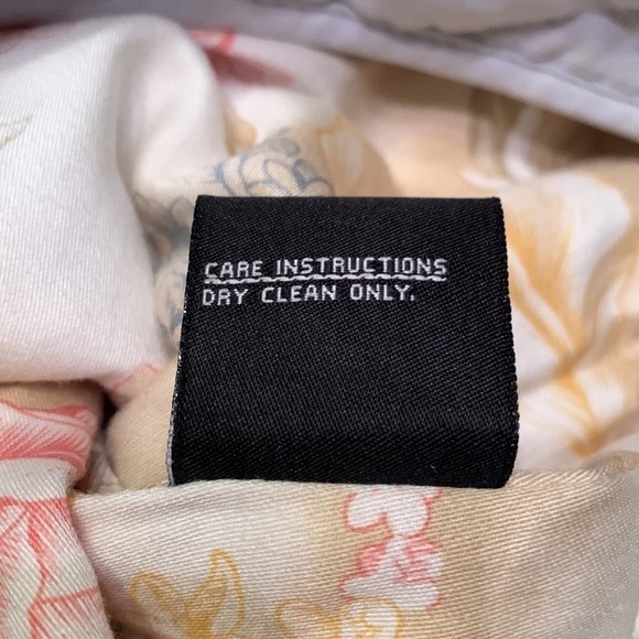 Jones NEW YORK Light Grey Quilted Jacket - Picture 9 of 10